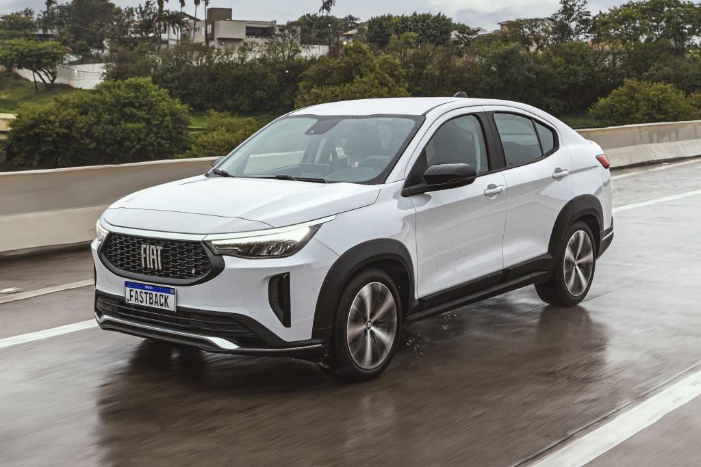 Quanto custa manter um Fastback Audace Hybrid de R$ 155.990?