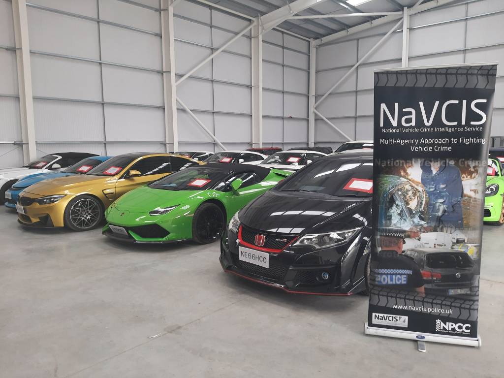 Polícia recupera na Tailândia 35 esportivos roubados no Reino Unido