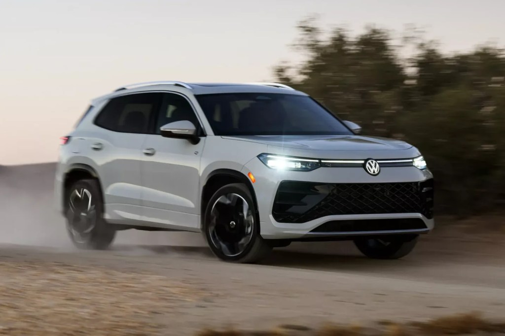 Novo VW Tiguan chega aos EUA sem versões híbridas e decepciona