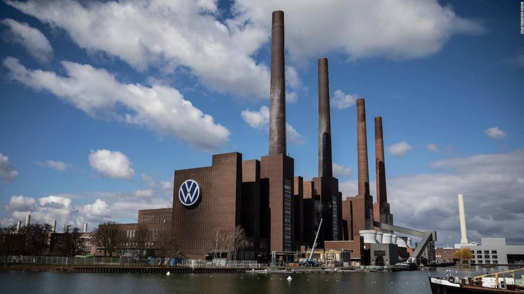Volkswagen avalia fabricar carros chineses em fábricas da Alemanha