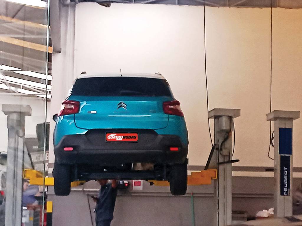 Faróis do Citroën C3 quebram sozinhos e são trocados em garantia