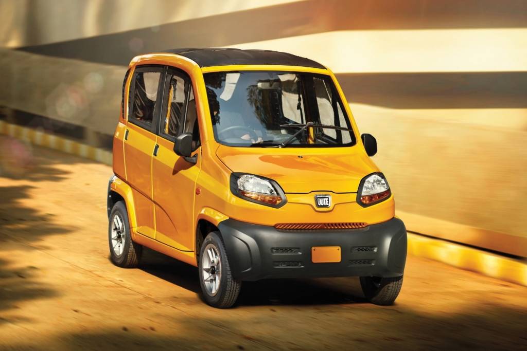 Este carro com motor de moto custa menos de R$ 20.000 e faz 35 km/l