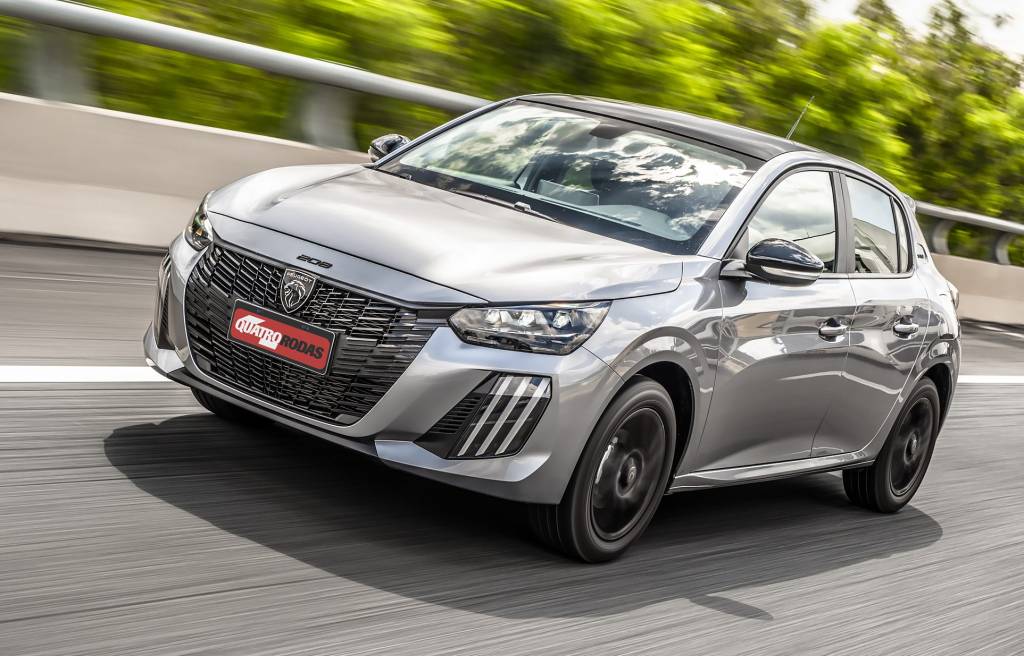 Peugeot 208 e 2008 estão até R$ 3.500 mais caros em 2025