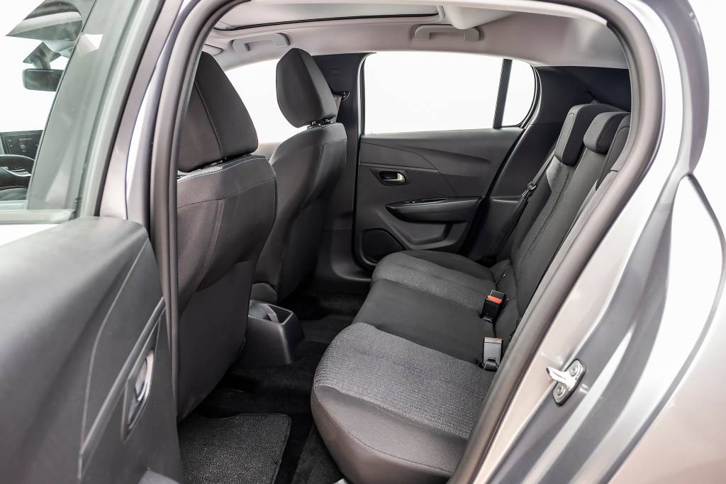 Peugeot 208 manual 2025 (11) Peugeot 208 Style manual 2025