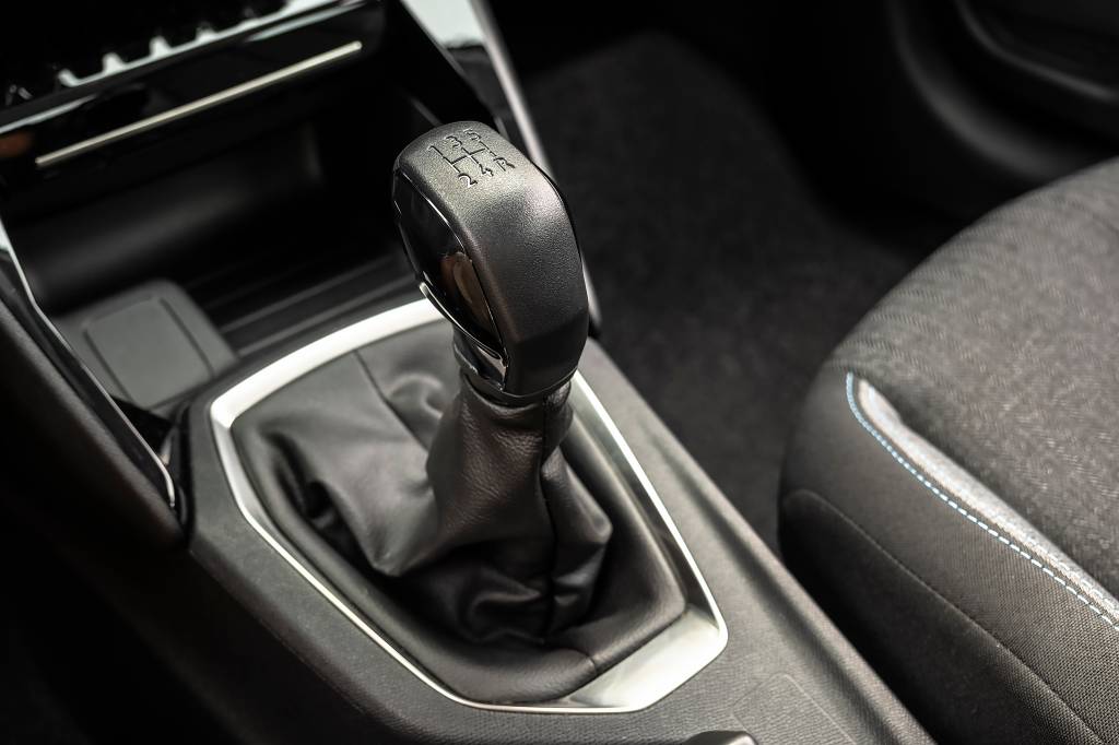 Peugeot 208 manual 2025 (9) Peugeot 208 Style manual 2025