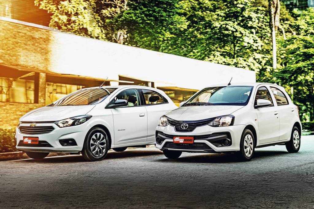 Comparativo Onix x Etios