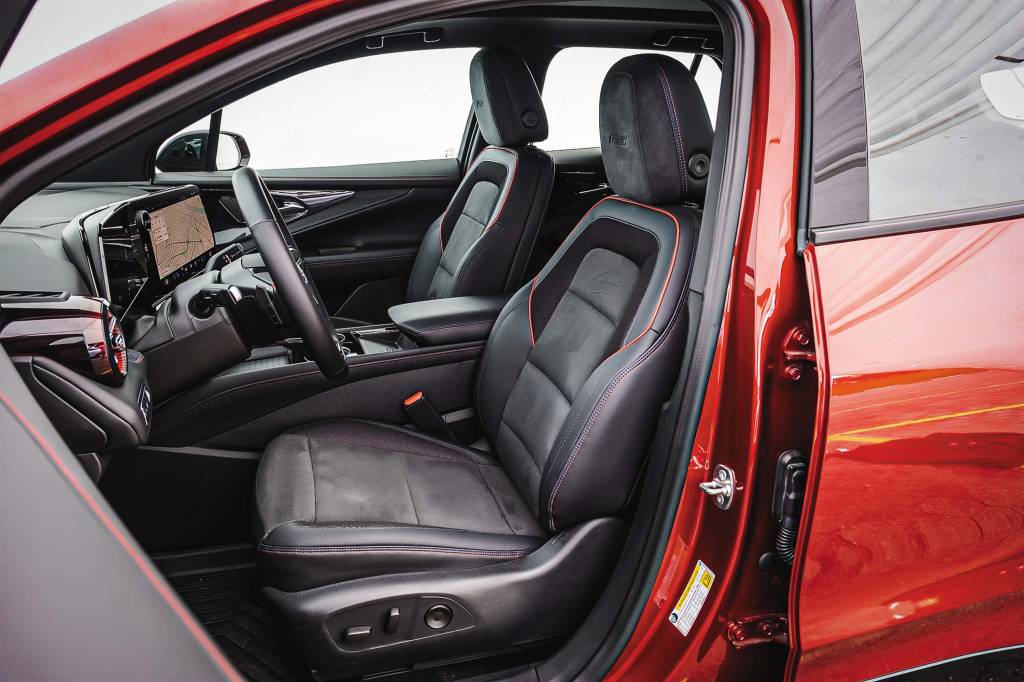 Com um entre-eixos de 3,09 m, o Blazer aproveita bem a medida para oferecer mais espa&ccedil;o interno e no porta-malas