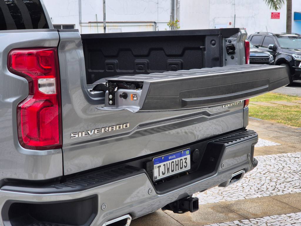 Chevrolet Silverado 2025 (6) Chevrolet Silverado 2025