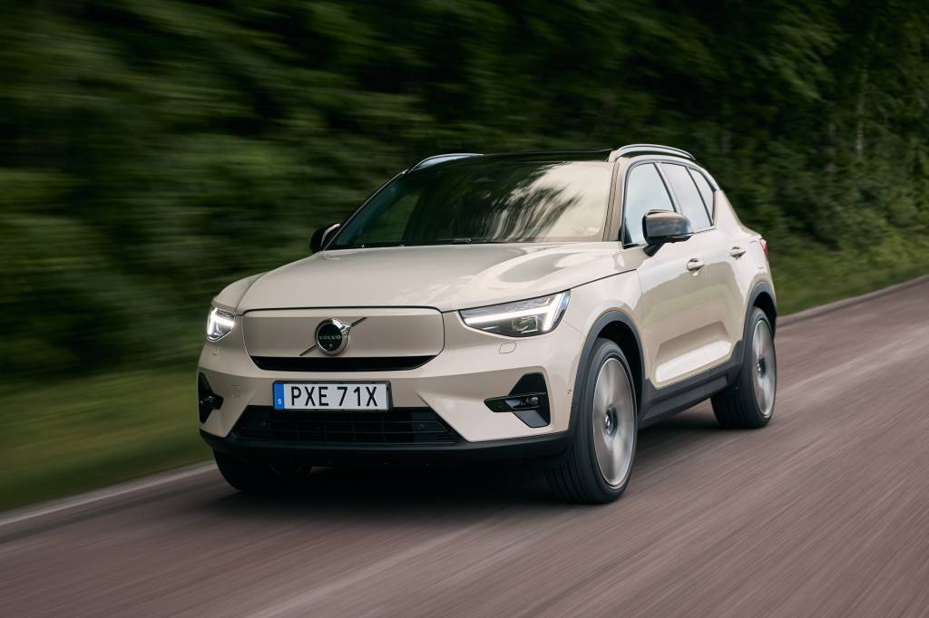 Volvo XC40 e C40 mudam de nome e ganham mais autonomia no Brasil