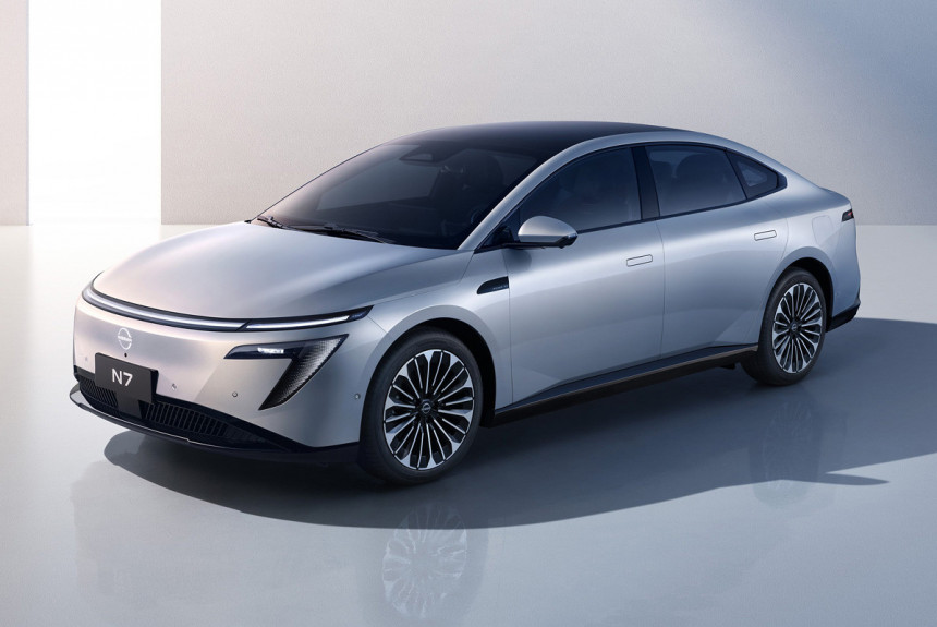 Nissan N7 é quase um Sentra elétrico e usa IA para aumentar conforto dos bancos