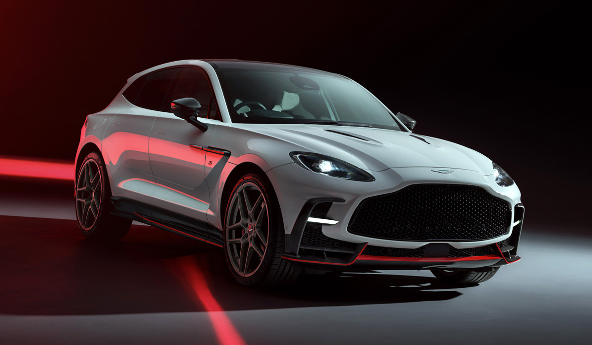 Aston Martin DBX S