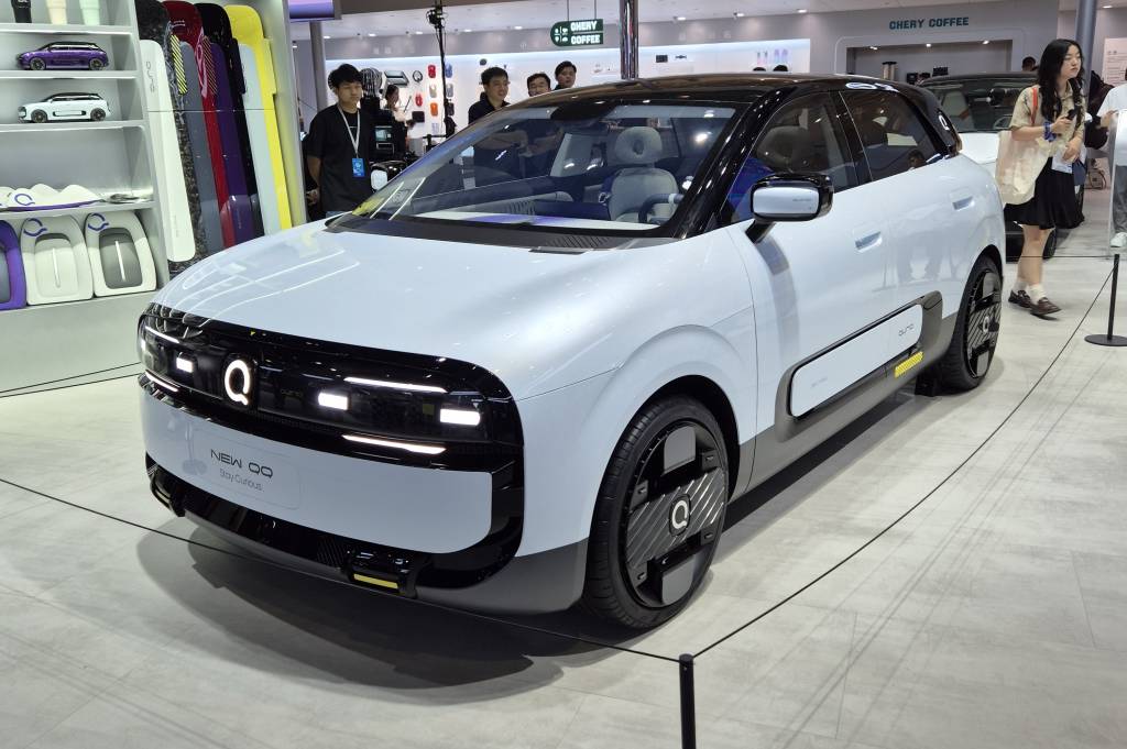 Chery QQ ganha status de marca e promete elétricos baratos e estilosos