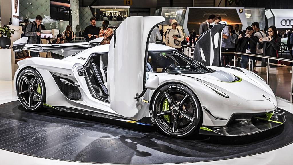 Koenigsegg_Jesko,_GIMS_2019,_Le_Grand-Saconnex_(GIMS1046) Koenigsegg_Jesko,_GIMS_2019,_Le_Grand-Saconnex_(GIMS1046)