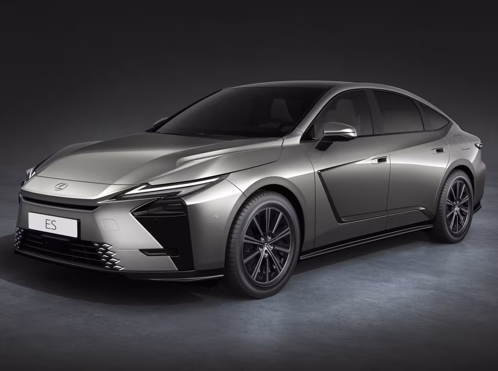 Novo Lexus ES tem versões elétricas e se rende às tendências chinesas