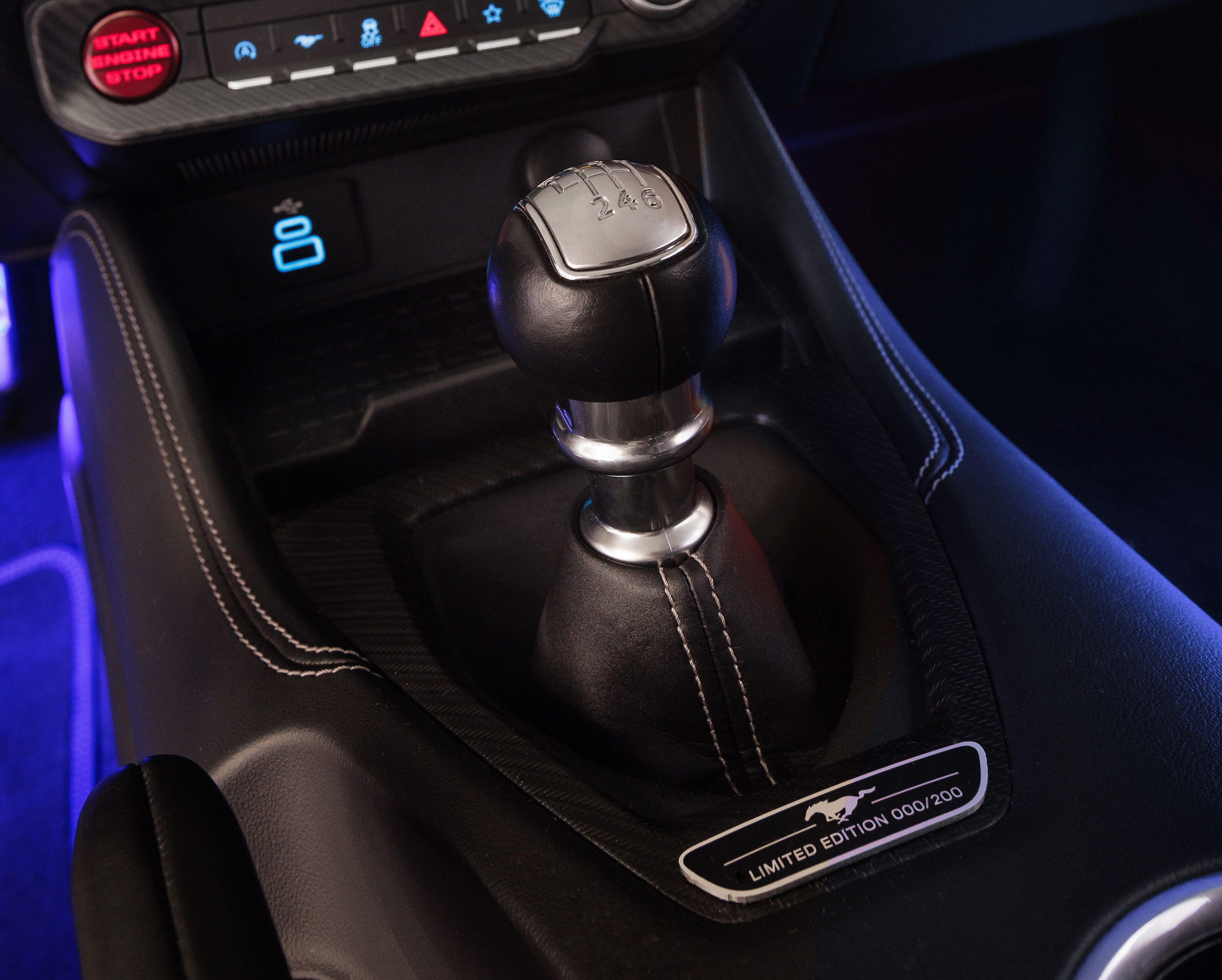 Ford Mustang GT Performance Manual