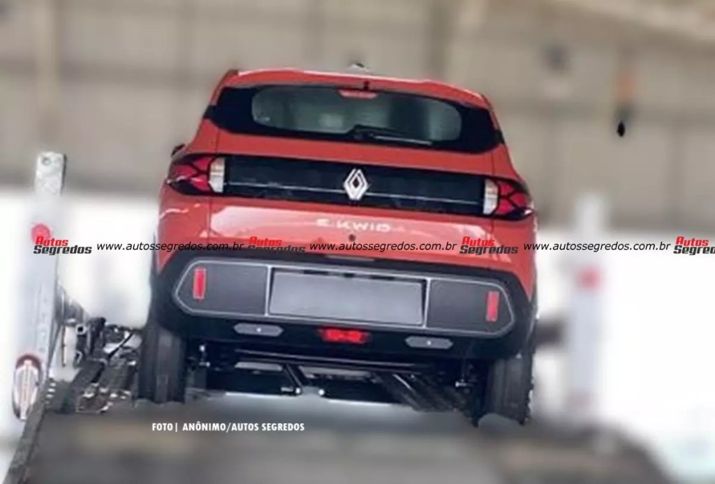 Renault Kwid E-Tech 2026 já está no Brasil; veja quando estreia