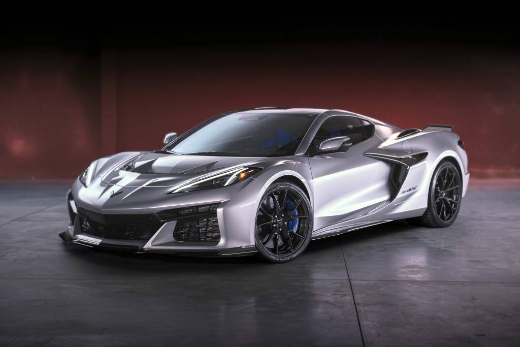 Chevrolet Corvette ZR1X tem V8 híbrido, quase 1.300 cv e chega a 100 km/h em 2 s
