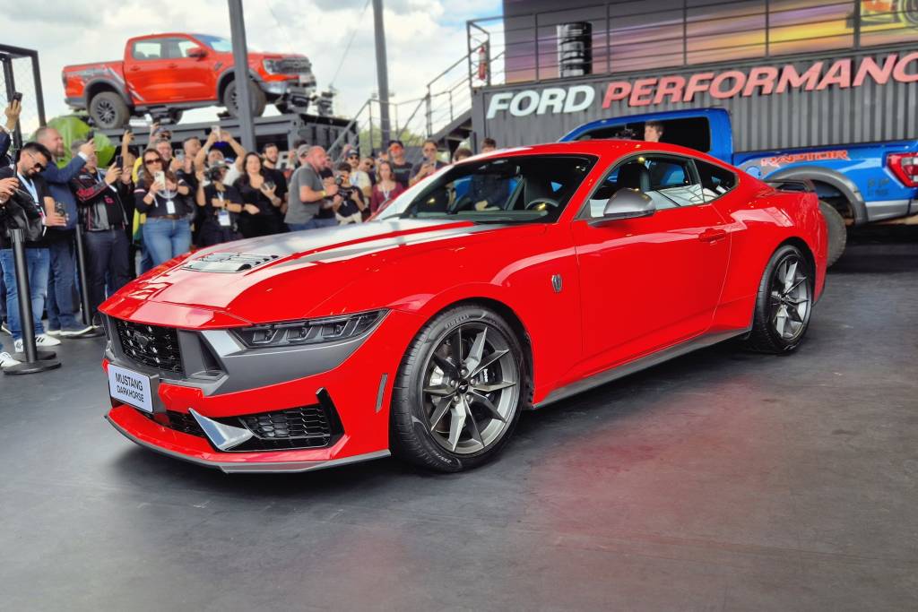 Ford confirma Mustang Dark Horse no Brasil só com câmbio automático