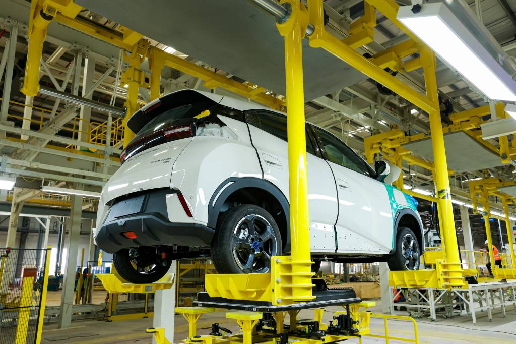 BYD promete que produção na Bahia terá 50% de peças nacionais até 2027