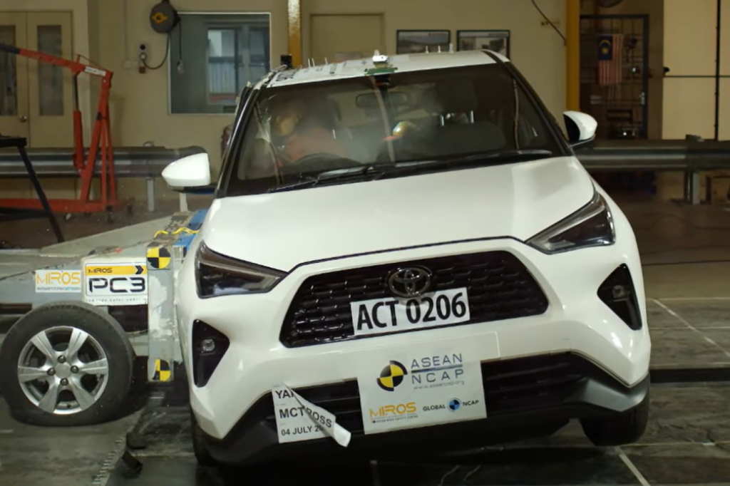 Toyota Yaris Cross tira nota máxima em teste de segurança