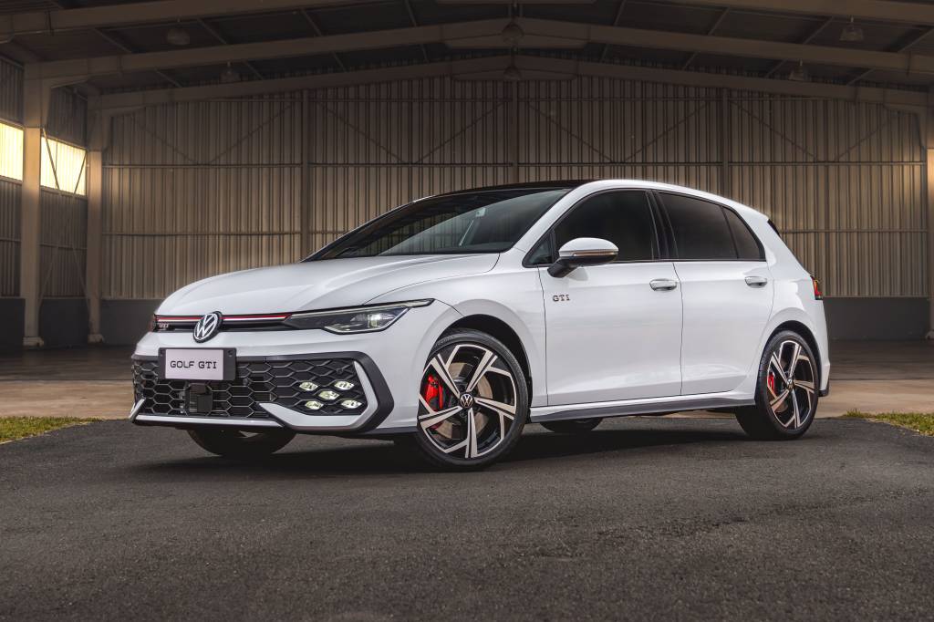 VW Golf GTI estreia no Brasil em setembro; veja todos os detalhes do esportivo