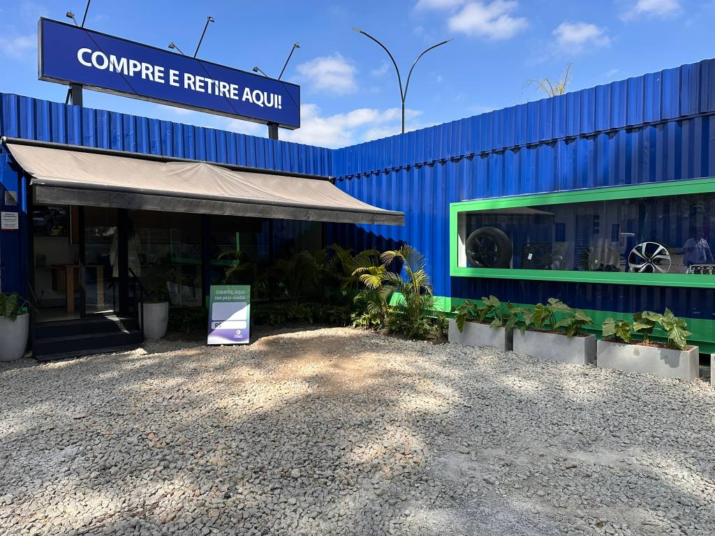 Desmanche da Stellantis já reciclou 370 veículos e vendeu 1,6 mil peças oficiais