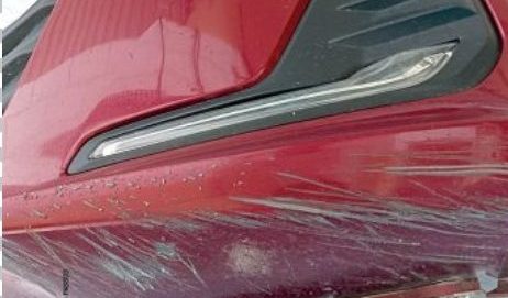 Ferrari registra tecnologia que evita ‘raspar’ a frente do carro