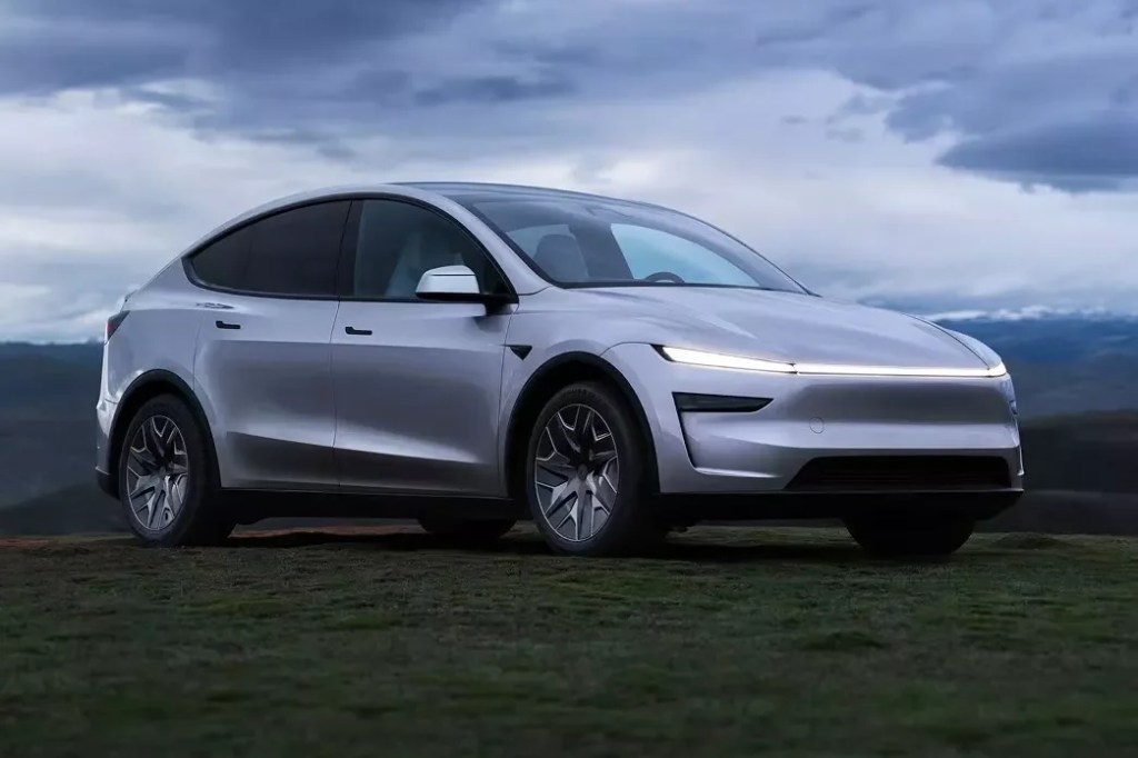 Model Y L prova que a Tesla está mais chinesa do que nunca
