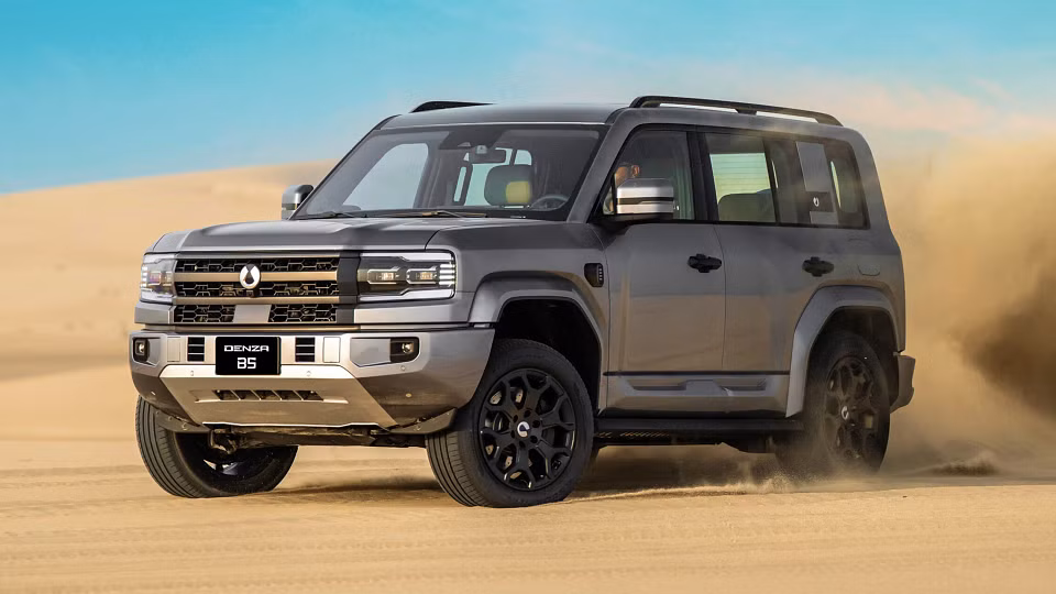 Denza B5 tem visual exclusivo para exportação e é próxima atração da BYD no Brasil