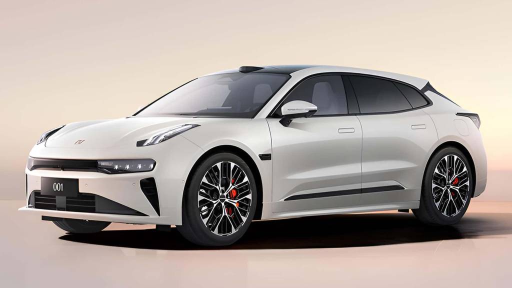 Zeekr 001 2026 chega aos 912 cv e acelera como supercarro