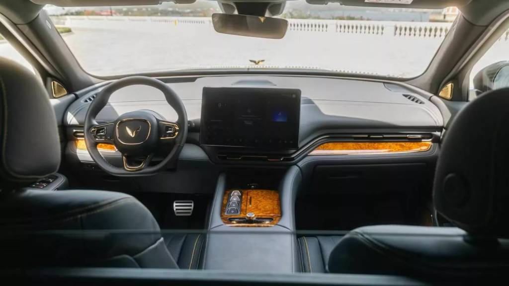 Lạc Hồng 900 LX