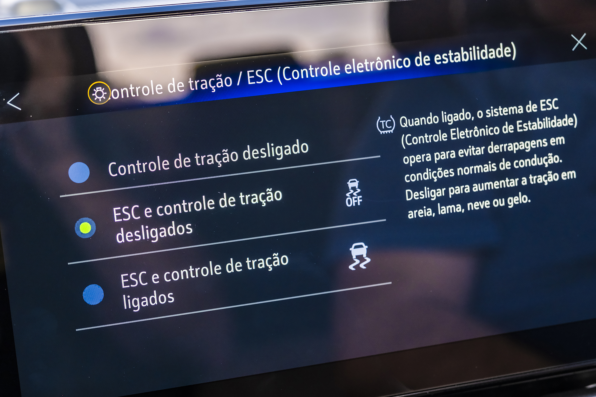 Rea&ccedil;&atilde;o tra&ccedil;&atilde;o dianteira e traseira