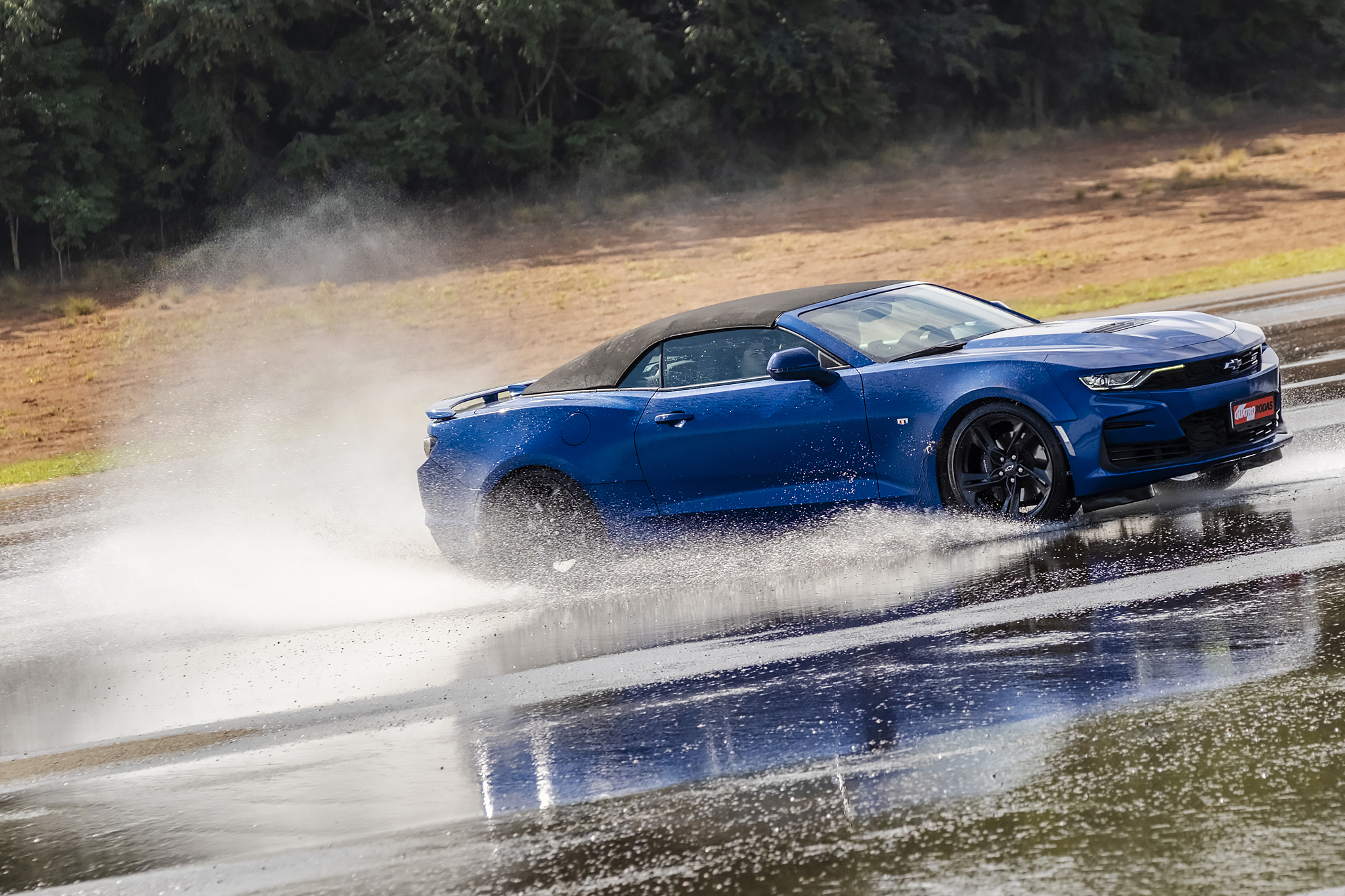 Rea&ccedil;&atilde;o tra&ccedil;&atilde;o dianteira e traseira