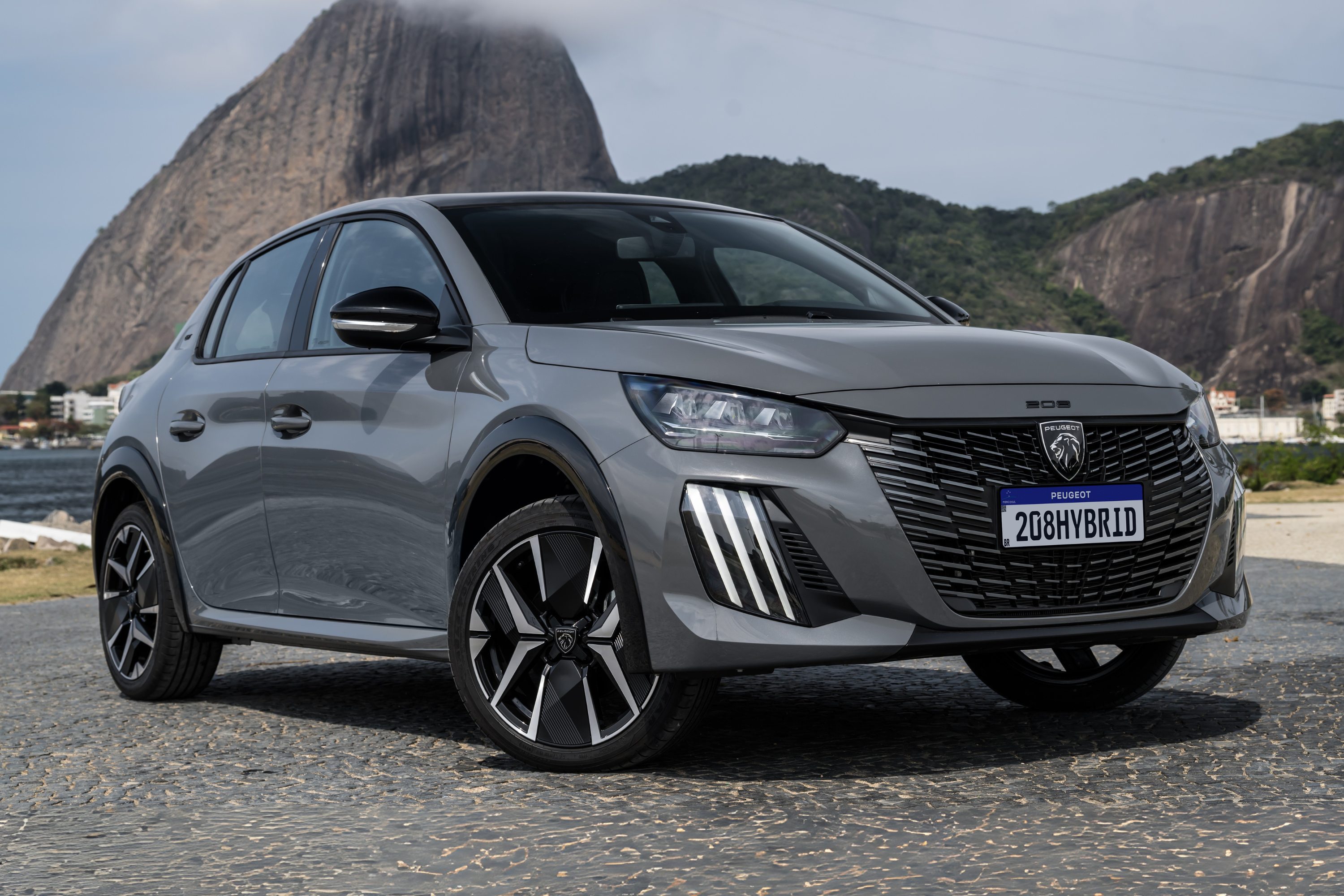 Peugeot 208 GT Hybrid