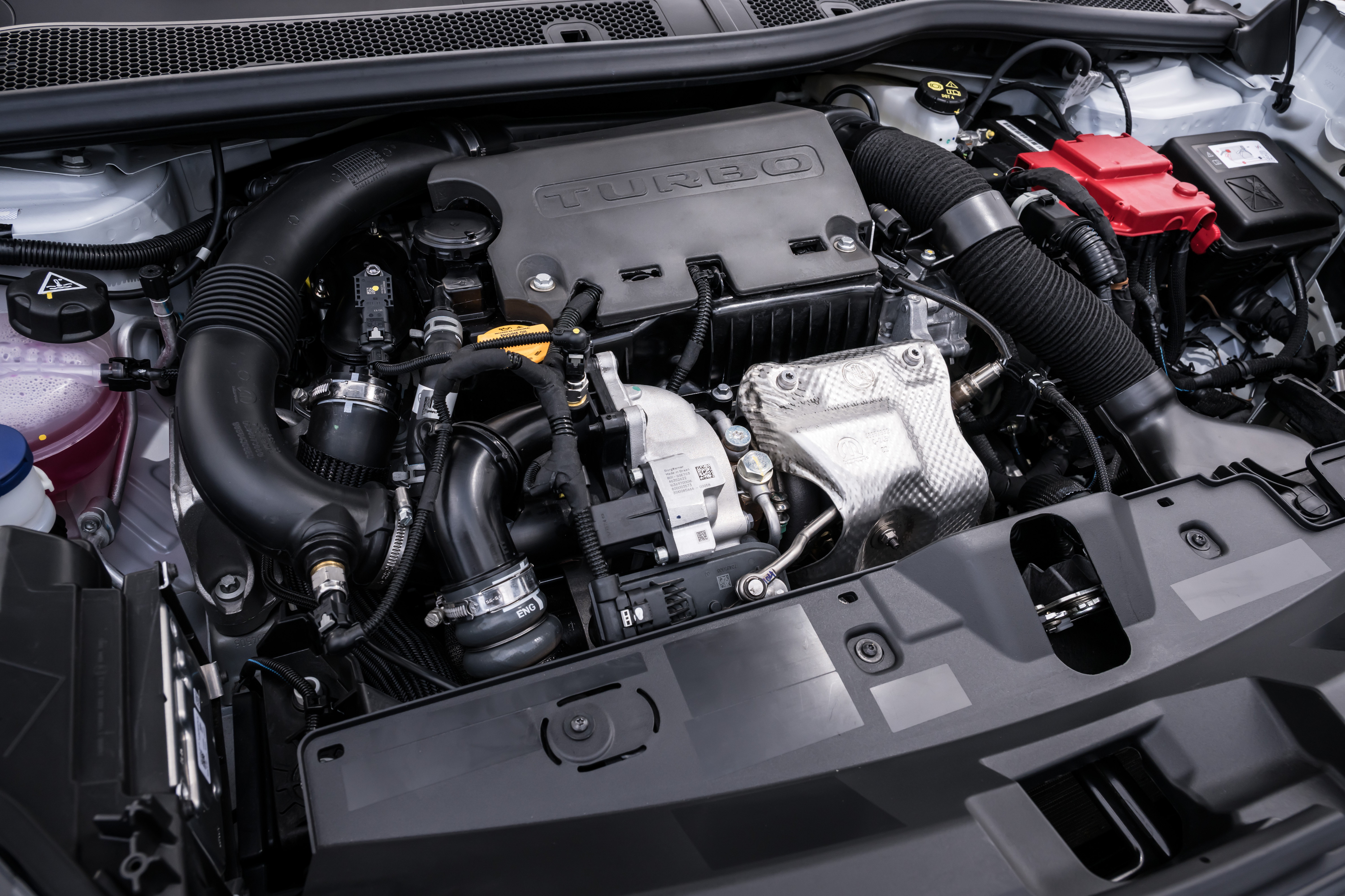 Peugeot 2008 GT Hybrid