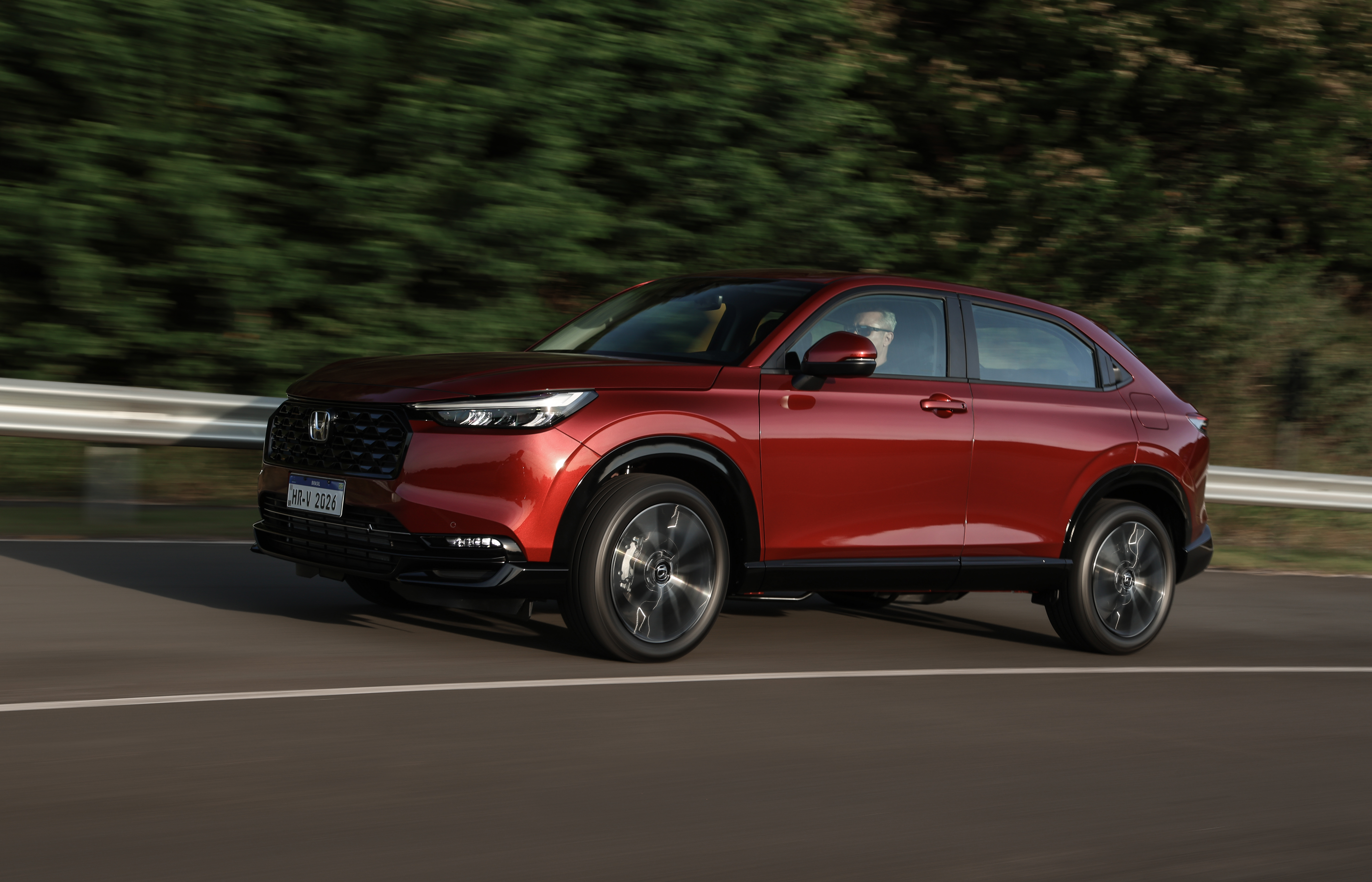 O modelo traz as duas op&ccedil;&otilde;es de motor j&aacute; conhecidas e consagradas, al&eacute;m do pacote Honda SENSING