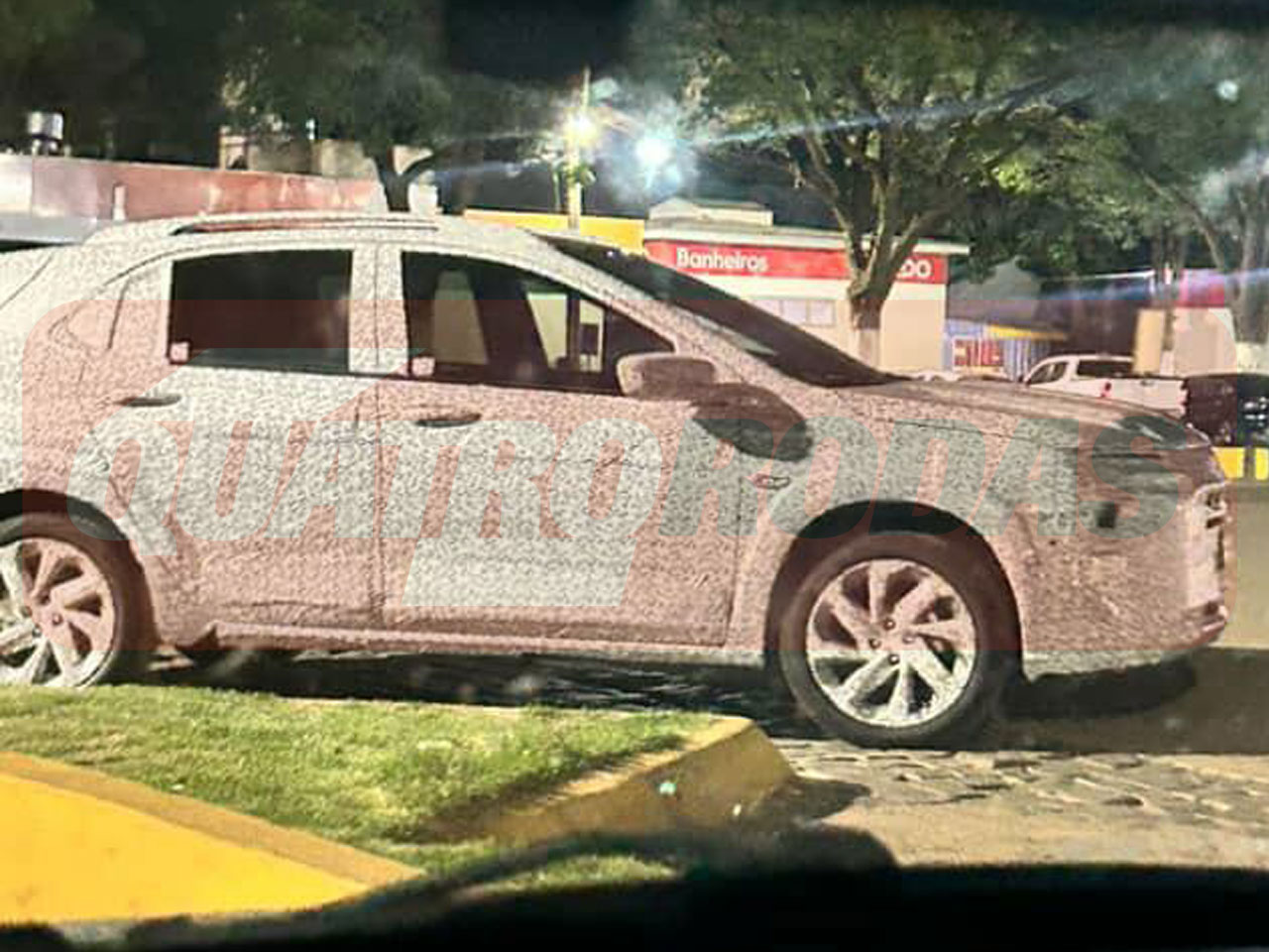 Chevrolet Onix SUV em testes