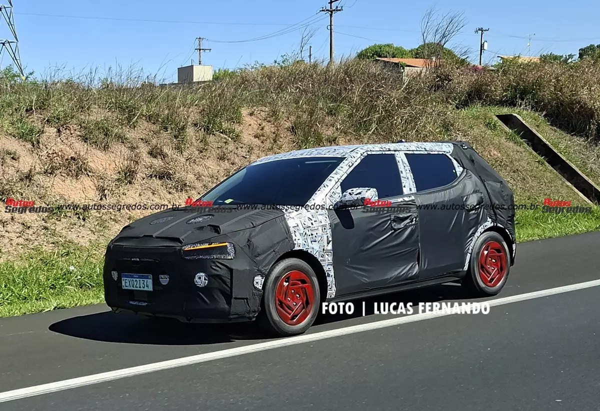 Hyundai HB20 2027 em testes