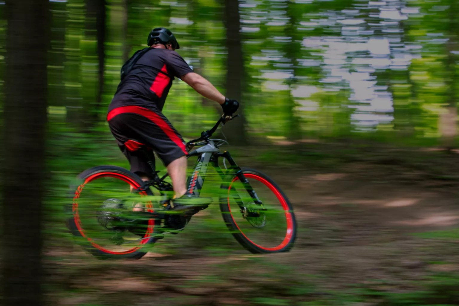 Nova bicicleta elétrica da Audi custa R$ 30.000 e tem mais marchas que os carros