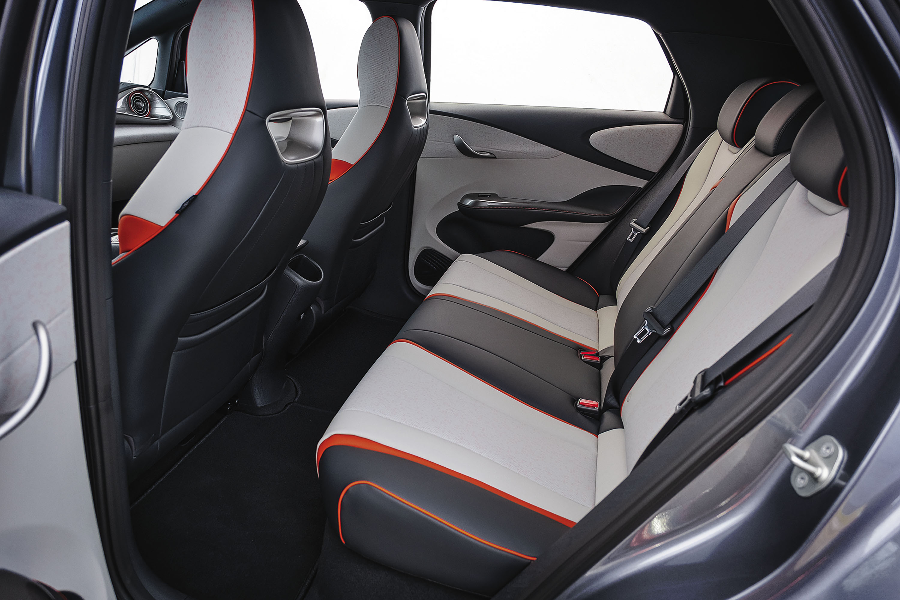 teste comparativo | GEELY EX2 x BYD DOLPHIN