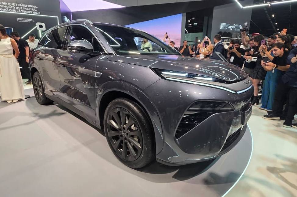 BYD Atto 8