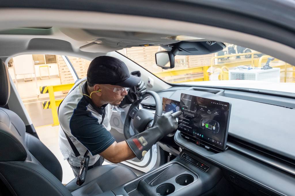 Como a regulamentação do Mover deve afetar o mercado automotivo brasileiro