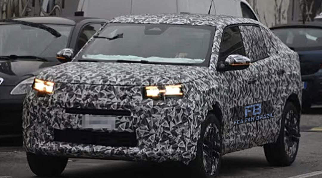 Fiat Fastback 2027 em testes