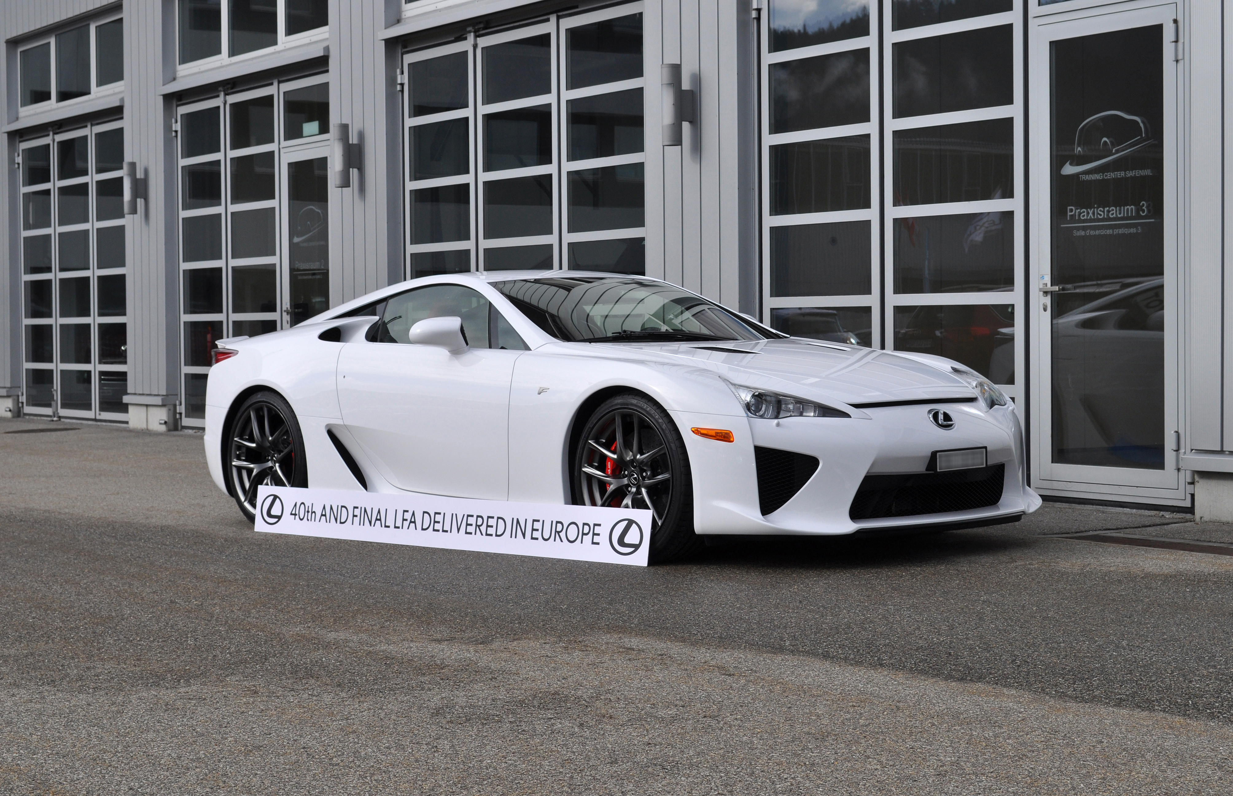 Lexus LFA de produ&ccedil;&atilde;o