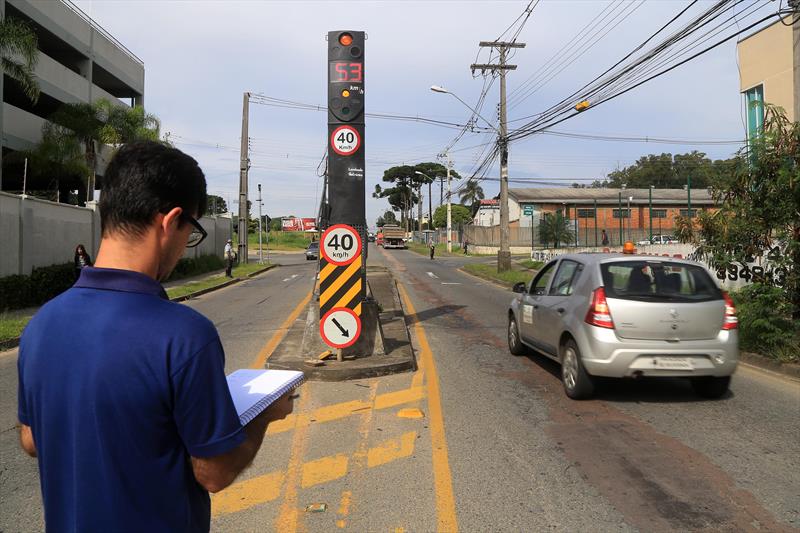 Lombada eletr&ocirc;nica em Curitiba