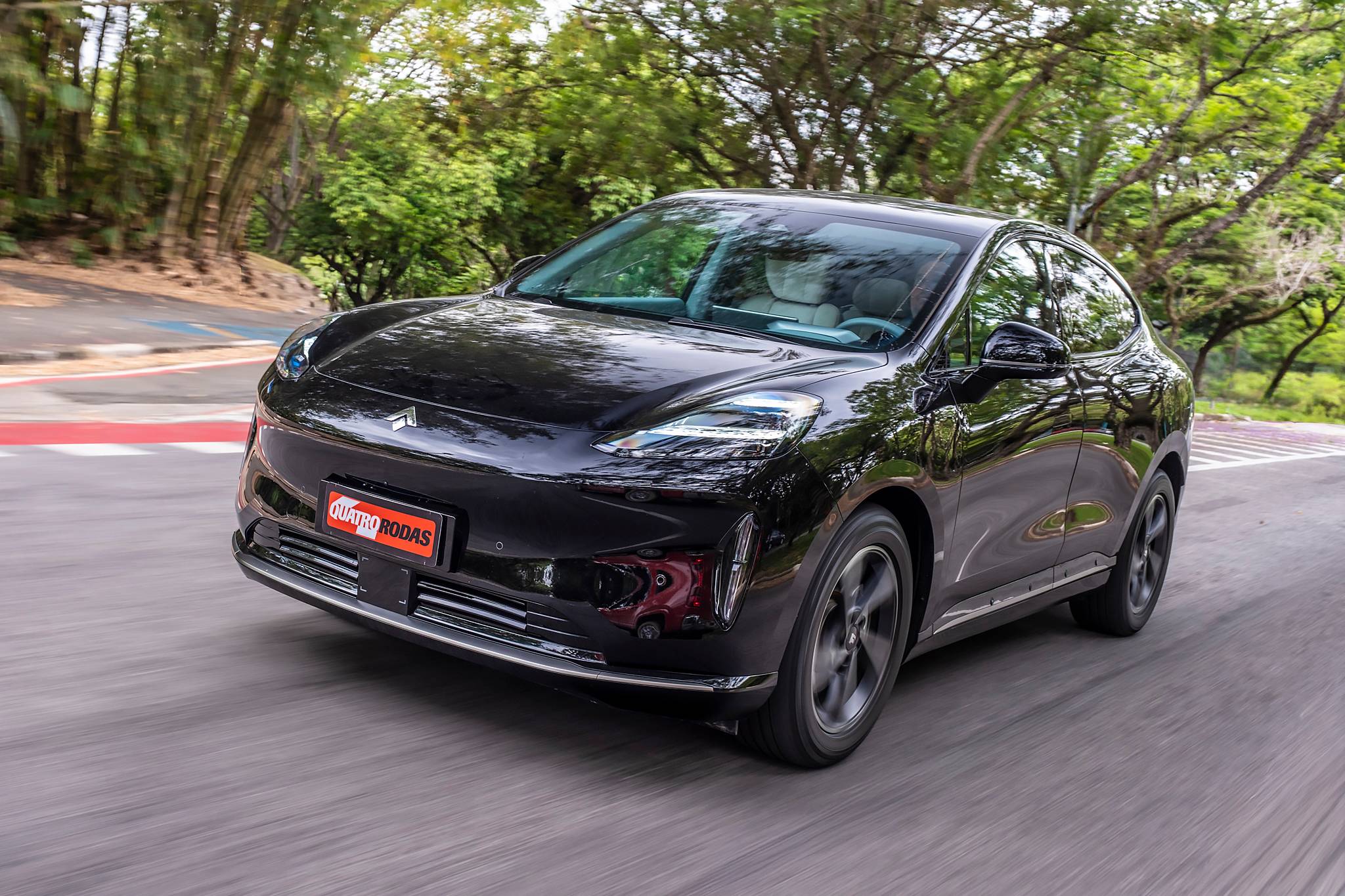 GAC Hyptec HT é chinês com portas asa de gaivota tão bom quanto intrigante