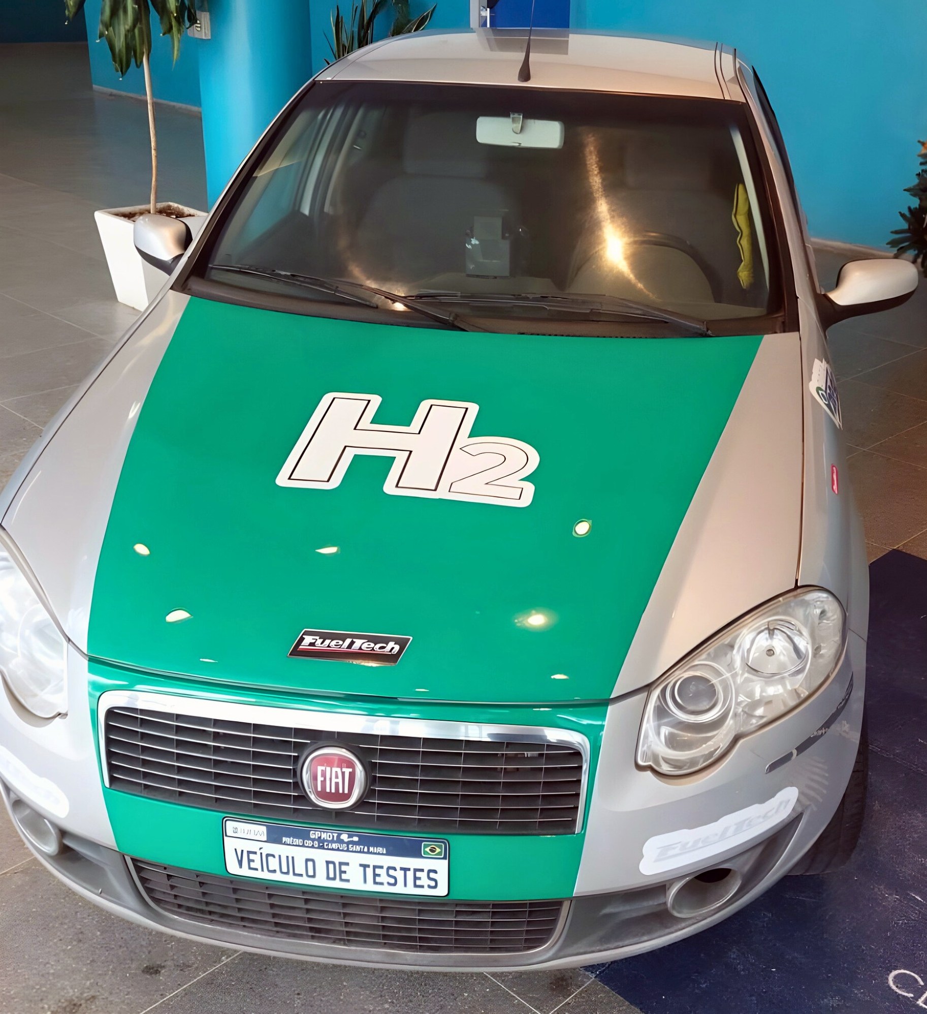 Fiat Siena a hidrog&ecirc;nio UFSM