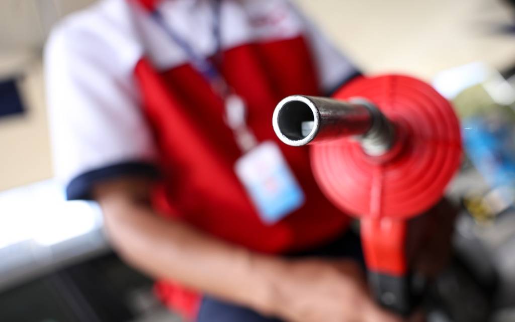 ICMS aumenta e deixa gasolina e diesel mais caros em 2026