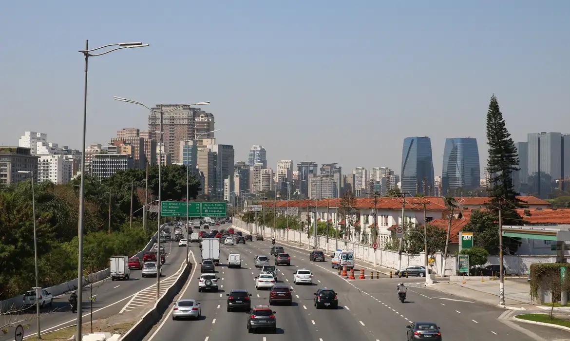 Circula&ccedil;&atilde;o de ve&iacute;culos em S&atilde;o Paulo