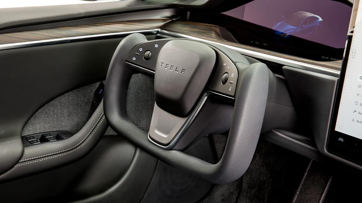 Destaque-volante-manche-da-Tesla